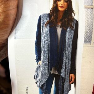 NWT VIGORELLA midnight blue/gray Medallion Waterfall women’s Cardigan. OSFA.